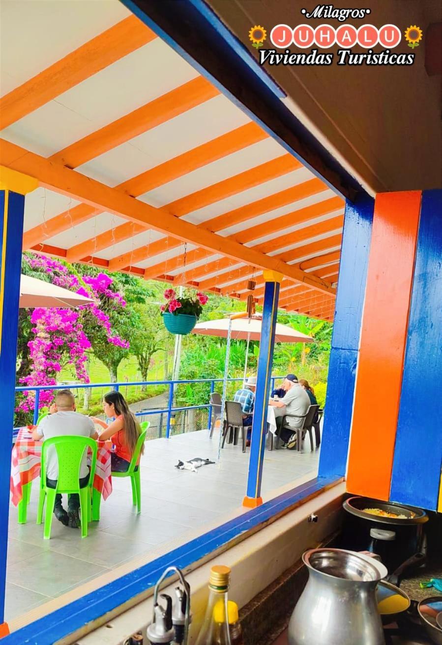 ᒍᑌᕼᗩᒪᑌ Hotel Jericoc  Exterior photo