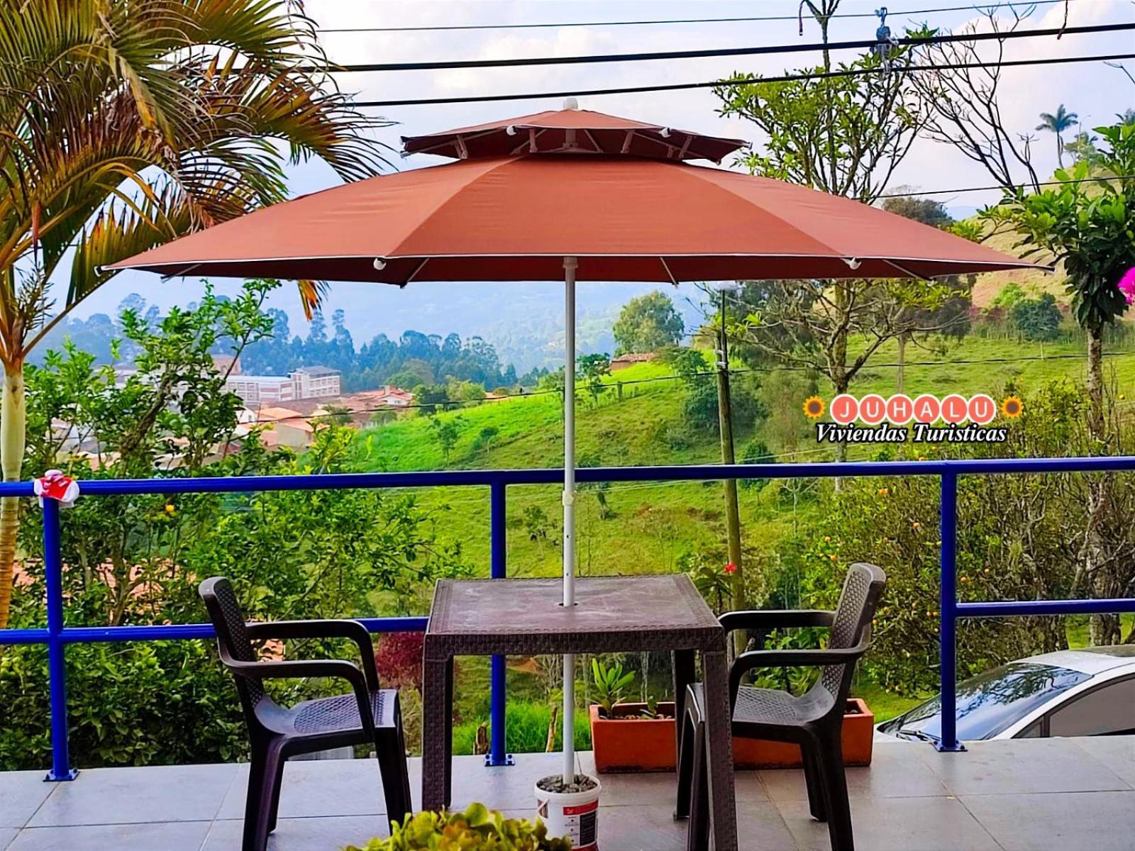 ᒍᑌᕼᗩᒪᑌ Hotel Jericoc  Exterior photo